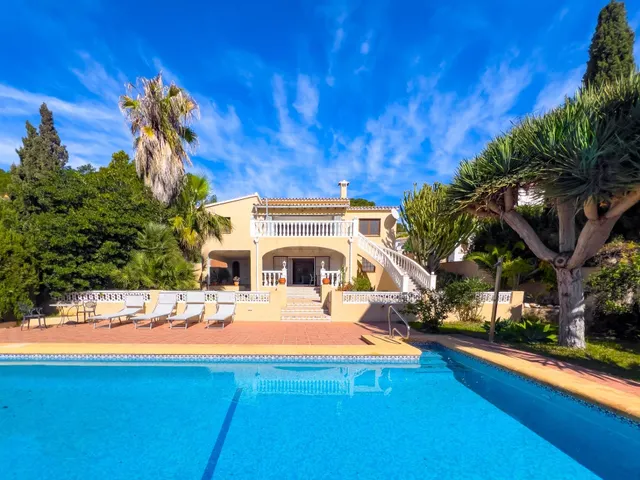 Villa 3 habitaciones 270m² en venta - Pla del mar