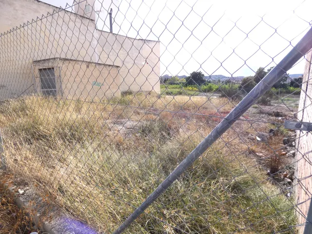 ++Terreno urbano en Archena ++16 m. de superficie construida, 315 m. superficie parcela — 3