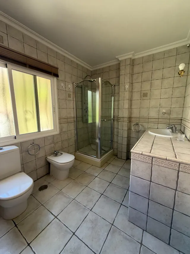 Villa con carácter, piscina privada y vistas al mar en Costa Adeje — 37