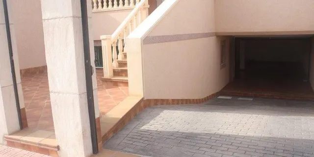 VIVIENDA TIPO DUPLEX EN LOS ALTOS DE TORREVIEJA — 23