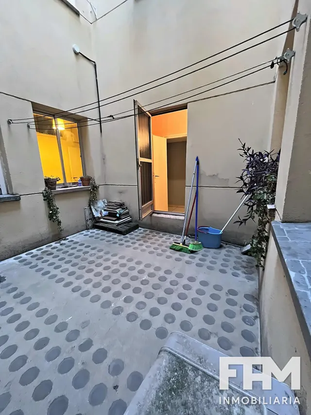 Piso Interior en Venta cerca de Calle Pablo Iglesias — 24