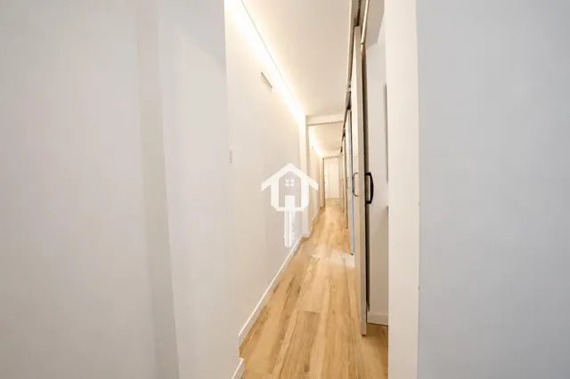 Entreplanta totalmente reformada con 2 patios en exclusiva en zona benalúa de Alicante — 21