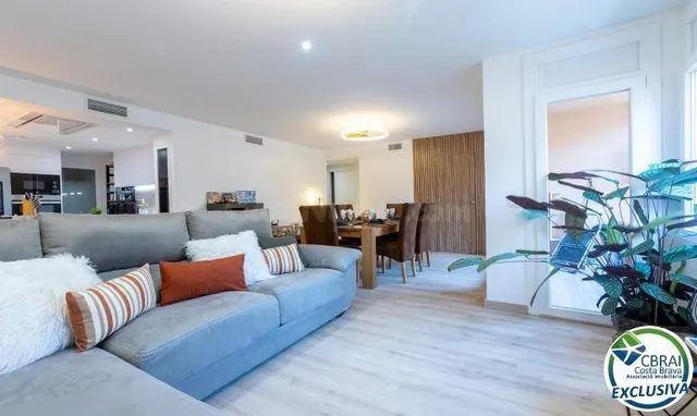 Apartamento reformado con 3 habitaciones a 100 m de la playa