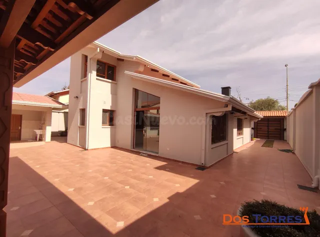 Amplia Casa de 4 dormitorios en Urbanización SIDUMSS - foto 5