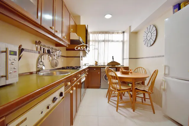 PARQUE CATALUÑA - 4 habitaciones y 2 baños. Terraza y 2 plazas de garaje OPCIONALES. — 48