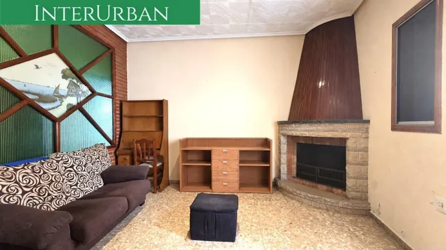 Oportunidad - Amplia casa de 197 m2 con 4 dormitorios y terraza en Benissanó — 8