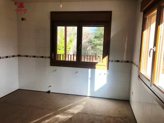 Magnifico chalet ¡¡¡ A ESTRENAR ¡¡¡ 340m2 construidos con cinco dormitorios en parcela de 569m2 — 28