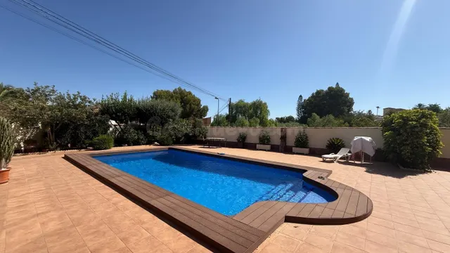 GRAN VILLA EN LOS ALTOS ORIHUELA COSTA: 7 HAB, 4 BAÑOS