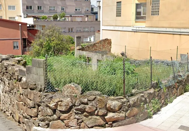 Solar residencial de 379 m2 en Travesía Numancia Vigo - foto 2