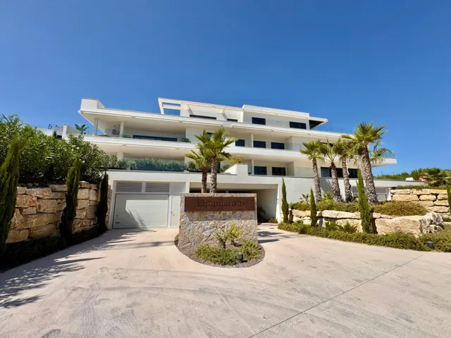 Apartamento de lujo con vistas panorámicas — 39