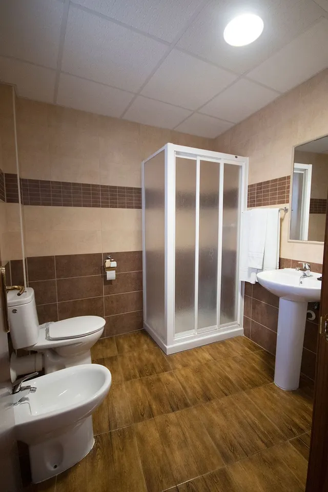 Hotel 33 habitaciones 1350m² en venta - South of spain — 24