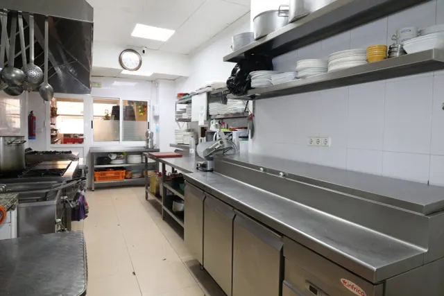EXELENTE OPORTUNIDAD - RESTAURANTE EN TORREVIEJA — 27