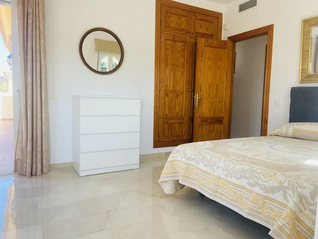 Villa 3 habitaciones 203m² en alquiler - Centro — 13