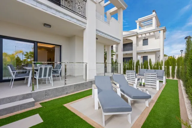 Planta baja 2 habitaciones 79m² en venta - Centro de la Ciudad Quesada — 2