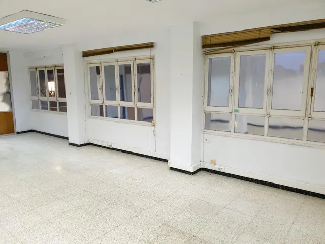 ENTREPLANTA EN VENTA — 8