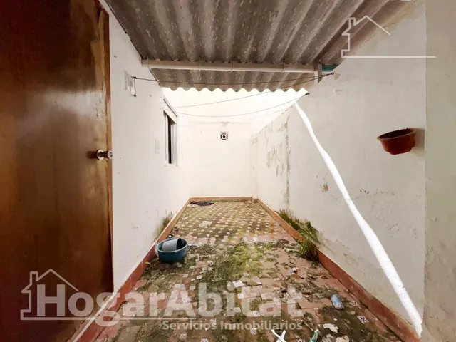 CON GARAJE Y TERRAZA JUNTO AL MAR — 23