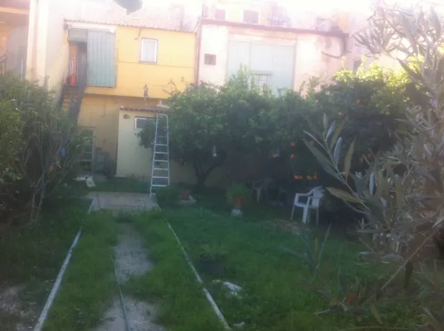 CASA  IMPRESIONANTE CON UNA PARCELA DE TERRENO DE 200 METROS — 2