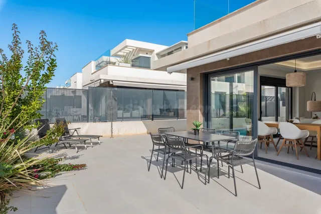Casa 3 habitaciones 226m² en venta - La marina — 28