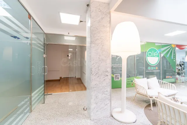 Alquiler de local comercial de 50 m2 en el Edificio Orihuela - foto 2
