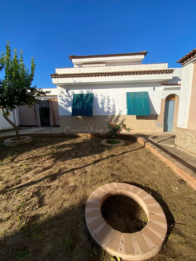 MAJANEQUE - Solar de 850 m2 con casa de unos 200m2 - Agua po - foto 3