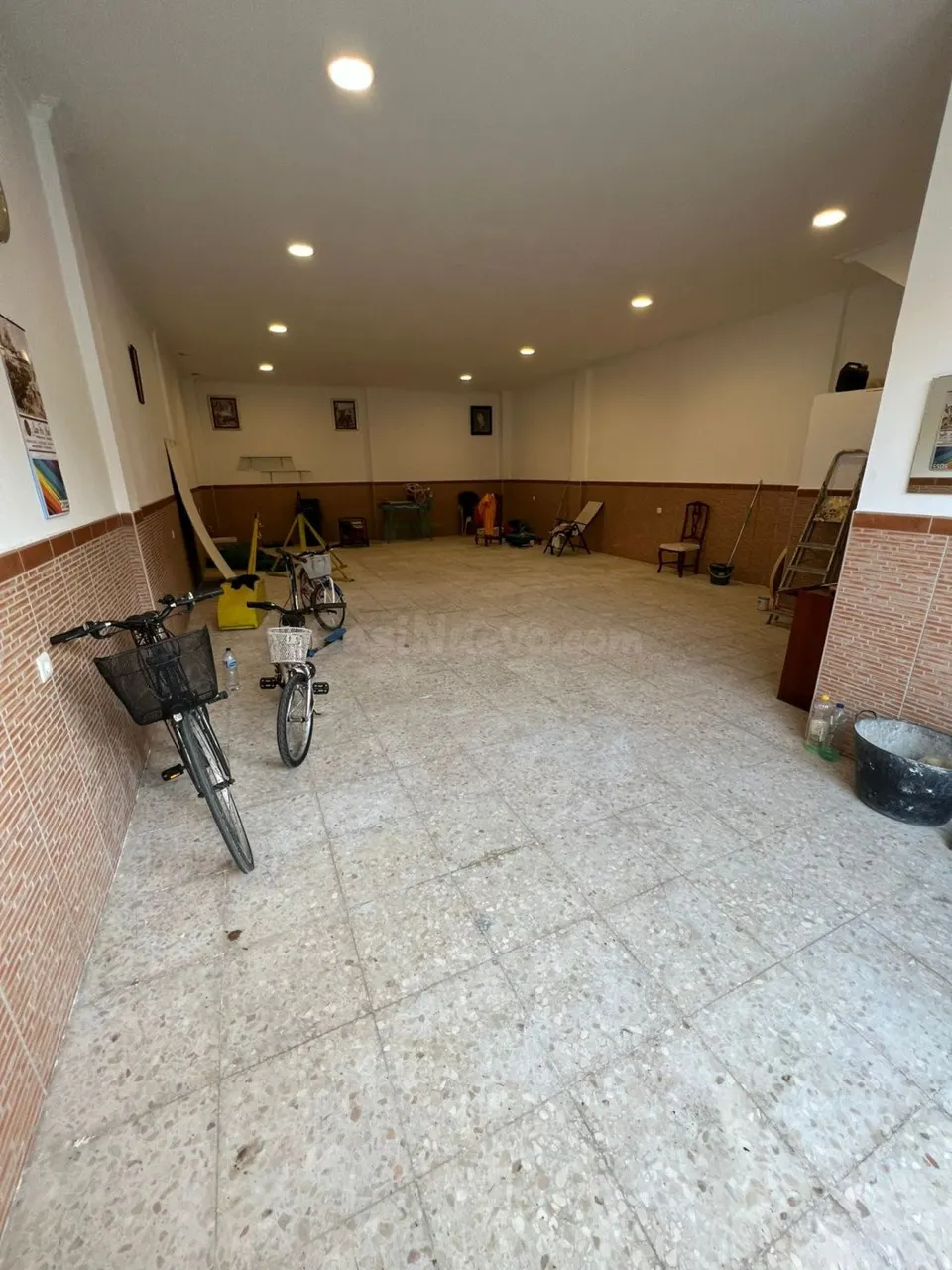 SE VENDE LOCAL