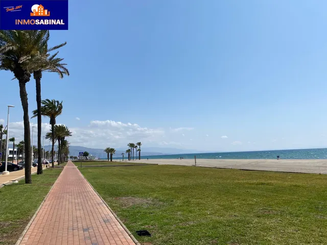 Piso Reformado en Roquetas de Mar: Oportunidad Única con Terraza y Cercanía a la Playa — 29