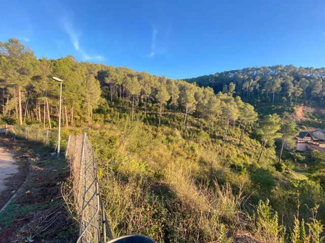 Fantastico terreno en Vallirana - En el sector el pinar, parte alta. — 17