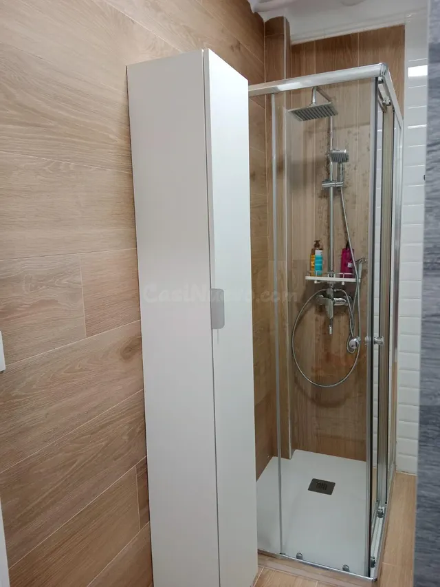 Estudio Reformado en el Corazón de Torremolinos con Piscina  - foto 3
