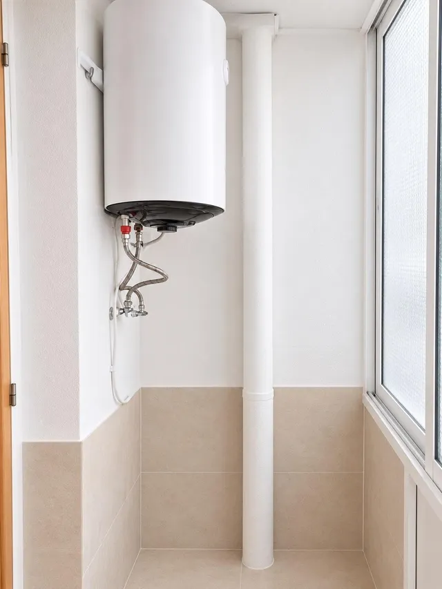 Oportunidad en Zaragoza centro: piso reformado de 2 hab con balcón — 12