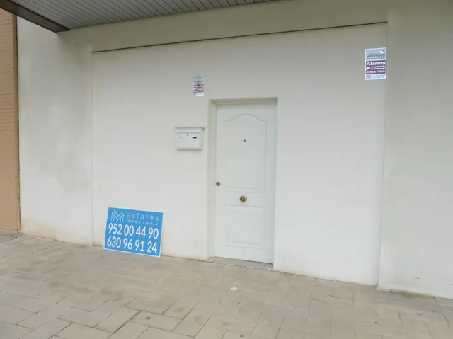 TEATINOS- Local Comercial — 2