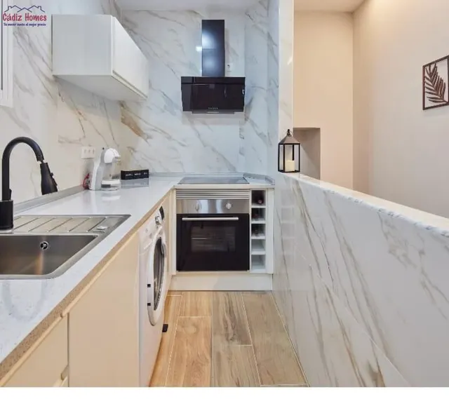 Vivienda a escasos metros del teatro falla — 6