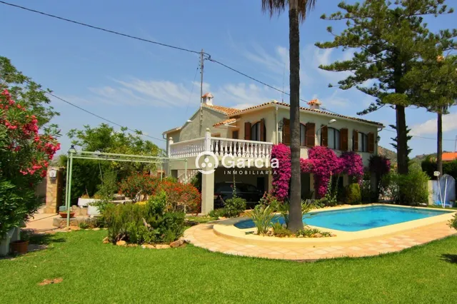 AMPLIA VILLA A LA VENTA EN PEDREGUER GV2018585-A — 5