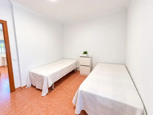 Venta de chalet en las mogarizas con 1125 metros de parcela urbano — 17