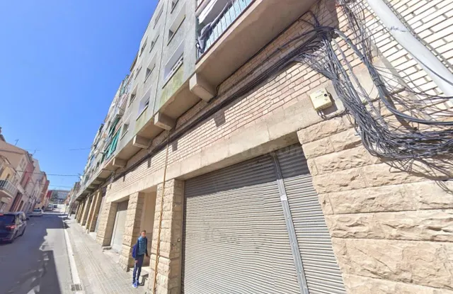 Se vende piso OKUPADO en C/ de la Tossa Nº20, Santa Margarid
