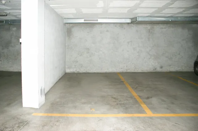 Aparcamiento en zona Plaza Patines, Palma — 2