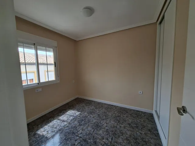 Exclusivo Apartamento en Planta Alta con Jardín Privado y Terraza: Tu Refugio en Punta Prima, Orihuela Costa — 20