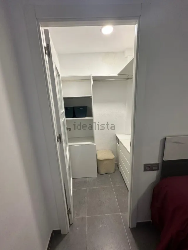 ALQUILER DE EXCELENTE VIVIENDA AMUEBLADA ZONA SANTO DOMINGO AL LADO DE RENFE — 12