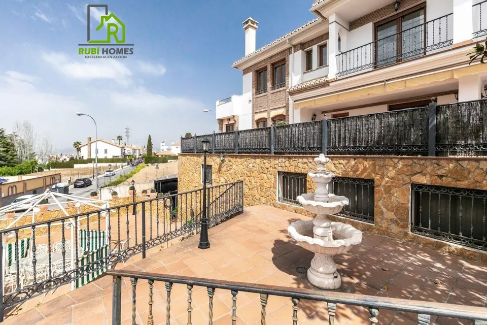 CASA DE LUJO EN VENTA - HUÉTOR VEGA