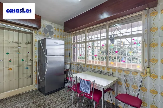 Gran casa con parcela y piscina en Cájar — 13