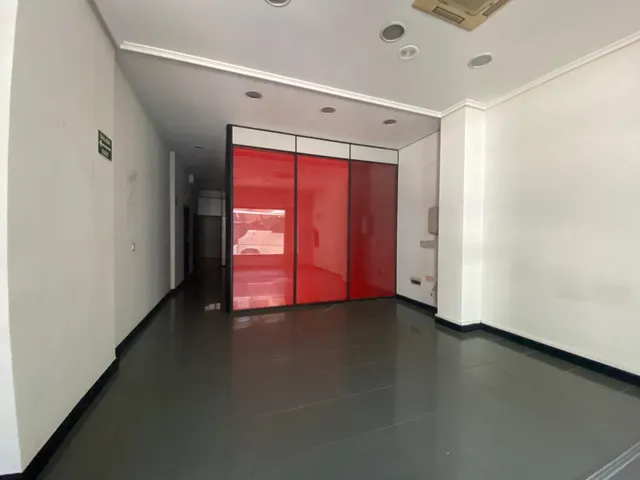 ALQUILER: Amplio Local Comercial en Alquiler en la Zona Alta de Ponferrada — 8