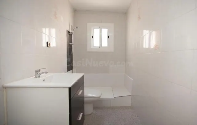 Piso en venta en calle Francoli - foto 3