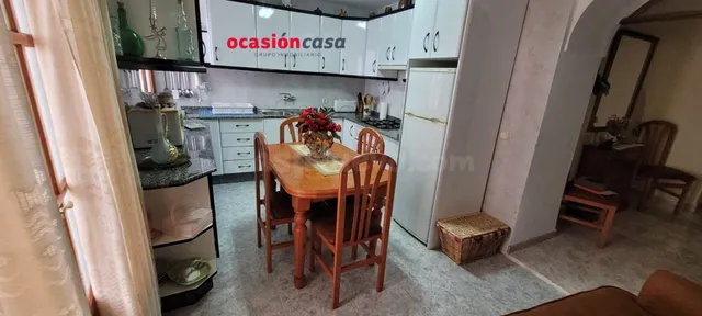 CASA EN VENTA CON TEJADO NUEVO — 2