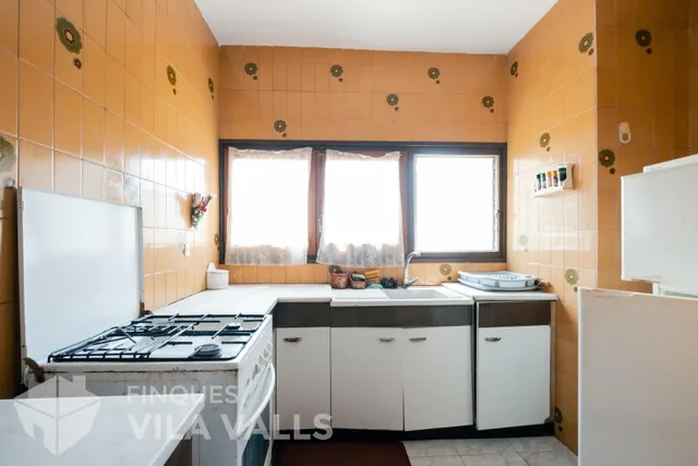 Casa con gran jardín en la naturaleza — 7
