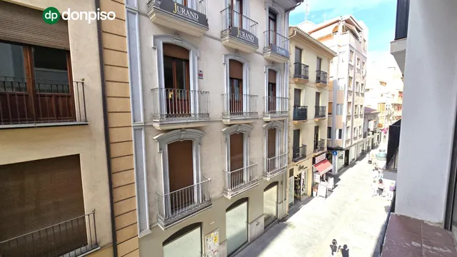 Piso de alquiler temporal para estudiantes en pleno centro junto a Zara. — 20