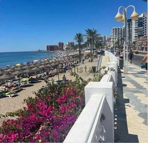 Apartamento en 2a línea de playa en Benalmádena Costa — 18