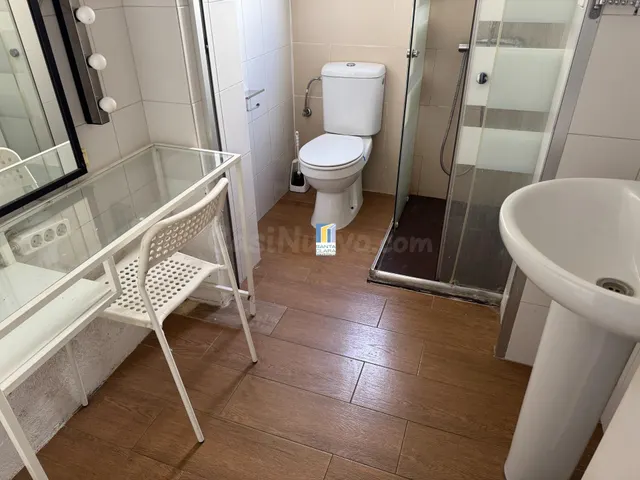 PISO EN VENTA DE 3 DORMITORIOS EN ZONA LOS BLOQUES, ZAMORA. - foto 2