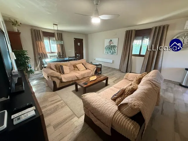 Chalet independiente en venta en urbanización de Llíria — 8