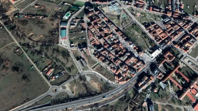 SUELO URBANO EN LA VIRGEN DEL CAMINO — 4