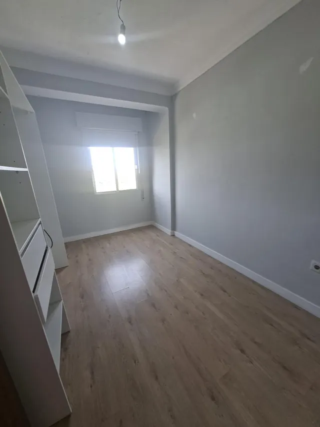 Vivienda con terraza y vistas despejadas — 13