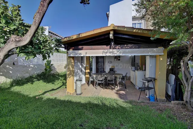 Encantador bungalow con jardín privado cerca de la playa en Calpe — 13
